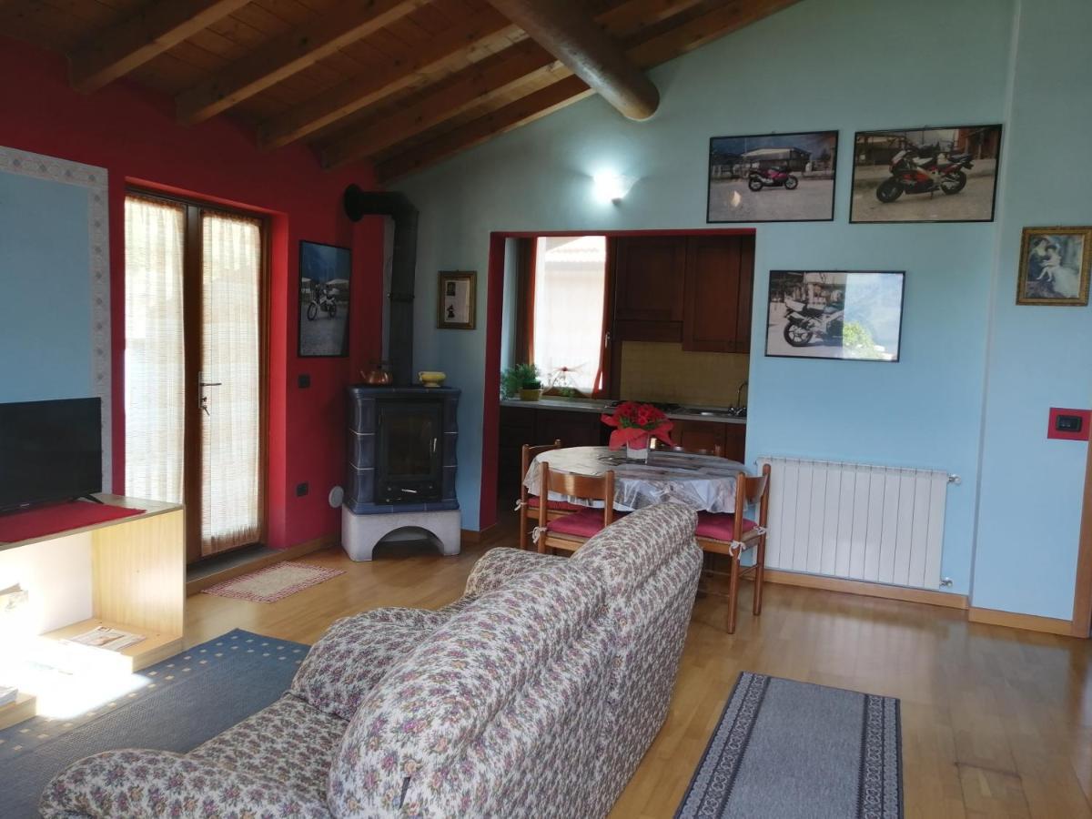 B&B I Viandanti Piancogno Экстерьер фото